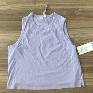 Lululemon Sleeveless Crewneck Tank Top in Light Lavender
